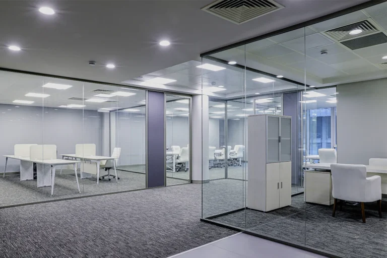 Gürcistan Socar GM ofisi – cam cama ve kasetli bölme sistemleri uygulaması